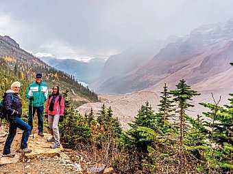 Wanderabenteuer von den Rockies bis zur Westküste - Wandergruppe im Banff Nationalpark