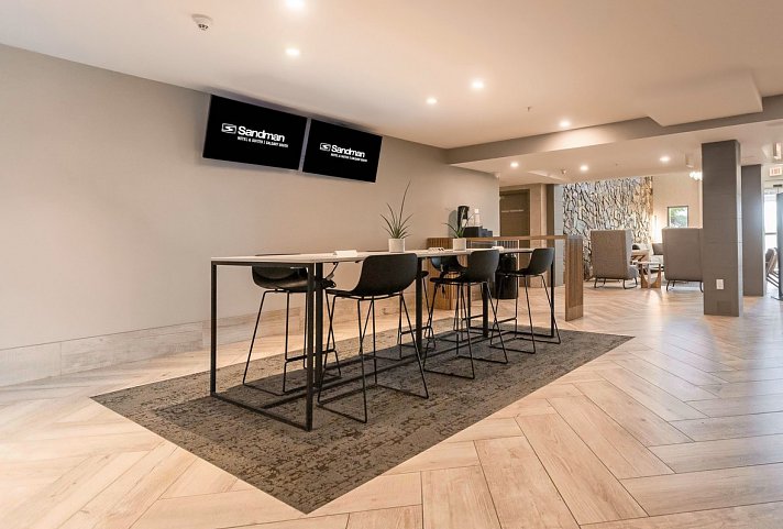 Sandman Signature Hotel Calgary Airport