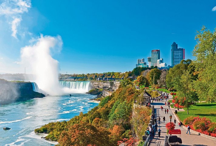 The Canadiana - Niagarafälle