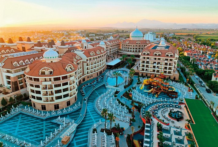 Kirman Belazur Resort & Spa