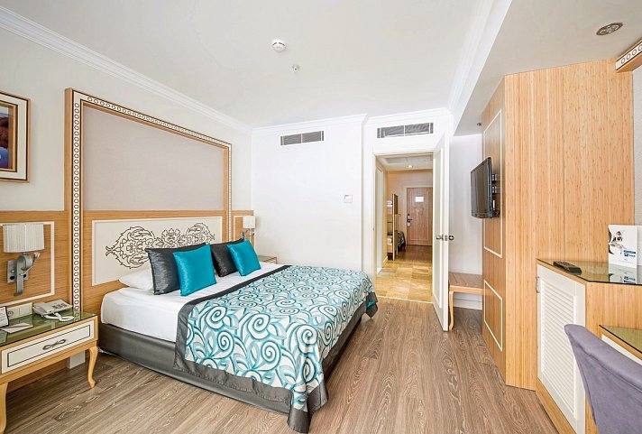 Crystal Waterworld Aqua Collection - Wohnbeispiel Familienzimmer (Zimmercodierungen FB5 & FB6)