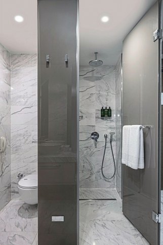 Side Star Elegance - Beispiel Bad (Zimmercodierungen DB1, DBM & DBQ)