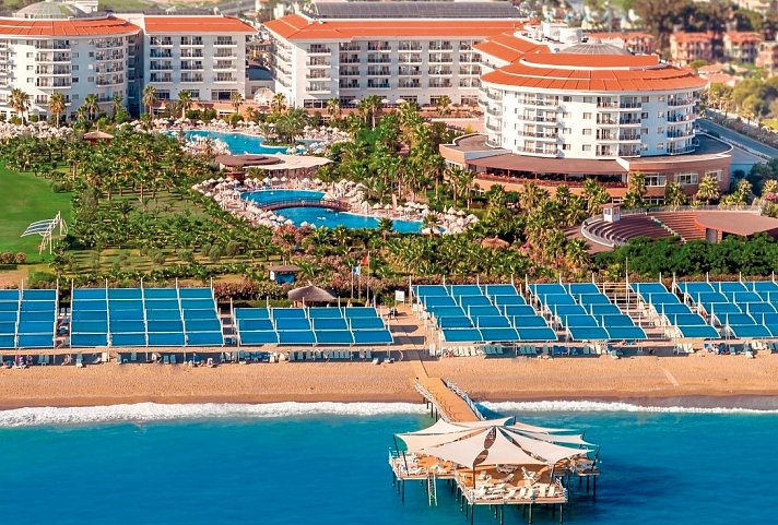 Seaden Sea World Resort & Spa