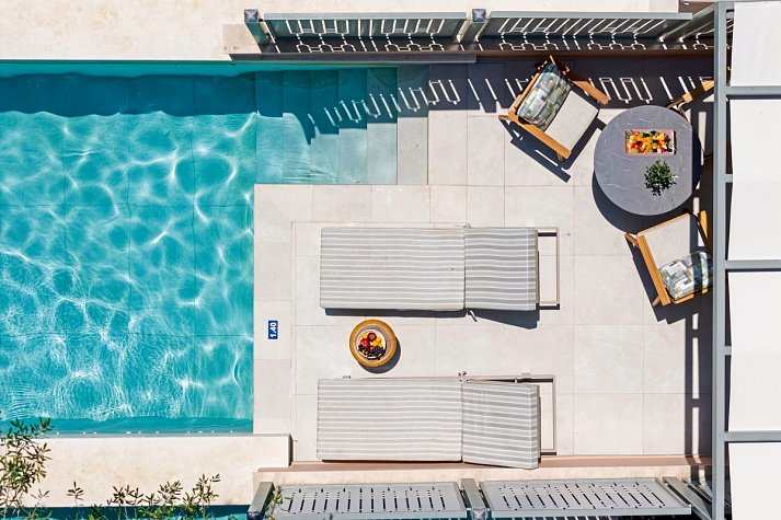 Sentido Apollo Palace - Beispiel Außenbereich Juniorsuite Deluxe Privatpool (Zimmercodierung JDR)