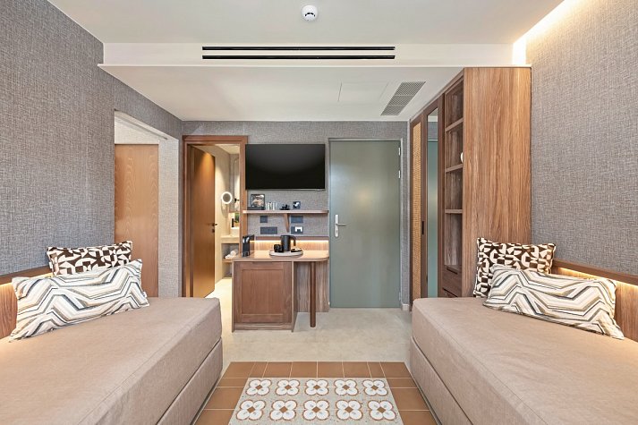 Sentido Apollo Palace - Wohnbeispiel Suite Deluxe Family Privatpool (Zimmercodierung WDR)