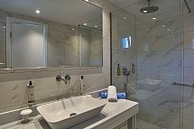 Ibiscus Hotel Corfu - Wohnbeispiel Bad