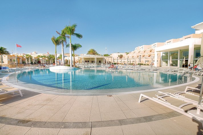 SBH Monica Beach Resort