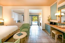 Mitsis Royal Mare - Wohnbeispiel Juniorsuite Swim Up Gemeinschaftspool (Zimmercodierung JBQ)