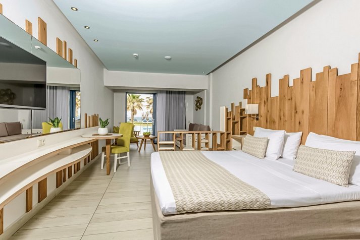 Lyttos Beach - Wohnbeispiel Juniorsuite Meeresfront erste Etage (Zimmercodierung J9O)