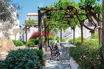 Alexander Beach Hotel & Village Resort
