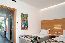 High Beach - Wohnbeispiel Familienzimmer Deluxe Poolblick (Zimmercodierung FDP)