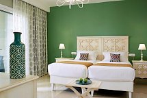 Anemos Luxury Grand Resort - Wohnbeispiel Familienzimmer Privat Pool (Zimmercodierung FBR)