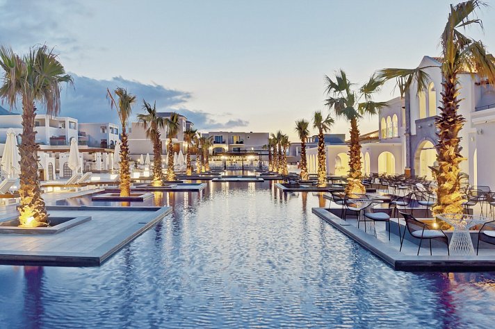 Anemos Luxury Grand Resort