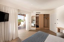Pilot Beach Resort - Wohnbeispiel Suite Deluxe Poolblick (Zimmercodierung WDP)
