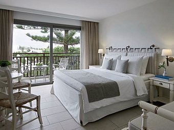 Creta Maris Resort - Wohnbeispiel Familienzimmer Bergblick (Zimmercodierung FBB)