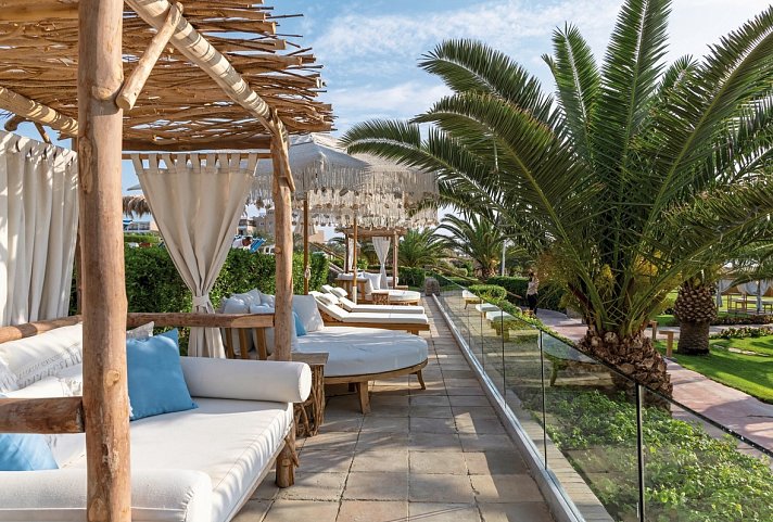 Fort Arabesque - The West Bay