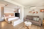 LIVVO Anamar Suites