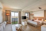 LIVVO Anamar Suites