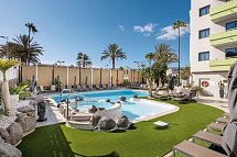 LIVVO Anamar Suites