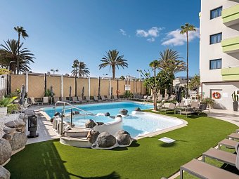 LIVVO Anamar Suites