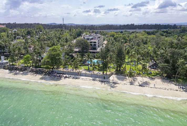 Neptune Beach Resort