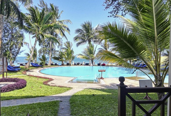 Neptune Beach Resort