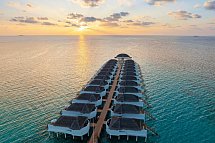 Angaga Island Resort & Spa - Premium Water Bungalows (Zimmercodierung BX3)
