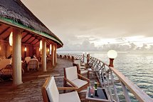 Angaga Island Resort & Spa