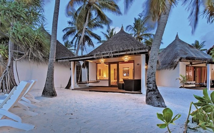 Angaga Island Resort & Spa