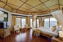 Angaga Island Resort & Spa - Wohnbeispiel Water Bungalow (Zimmercodierung BX2)