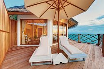 Angaga Island Resort & Spa - Wohnbeispiel Water Bungalow (Zimmercodierung BX2)