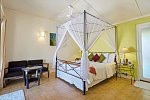 Kuredu Island Resort & Spa