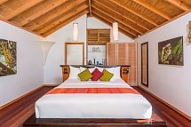 Kuredu Island Resort & Spa - Wohnbeispiel O Beach Villa (Zimmercodierung VO1)