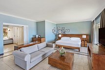Outrigger Mauritius Resort & Spa - Wohnbeispiel Beachfront Junior Suite Upper Floor (Zimmercodierungen JBO, JHO, JB1 & JH1)