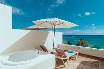 Akumal Bay Beach Resort & Spa - Wohnbeispiel Premium Junior Suite Penthouse (Zimmercodierung J2H)