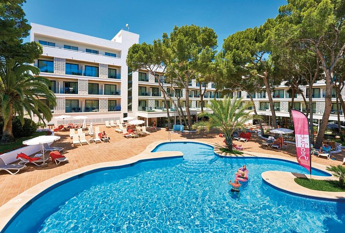 S'Entrador Playa & Spa