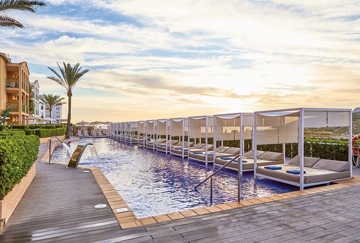 Zafiro Cala Mesquida