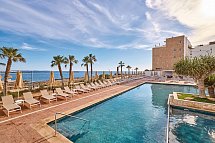 Universal Hotel Romántica