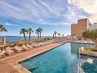 Universal Hotel Romántica