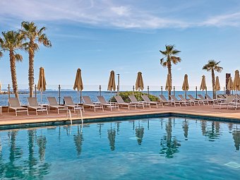 Universal Hotel Romántica