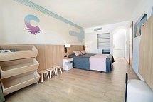 Calimera Fido Gardens - Wohnbeispiel Calimera Familienzimmer mit Verbindungstür (Zimmercodierung FV2)
