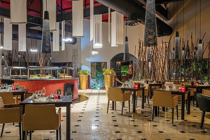 Grand Palladium Palace Resort & Spa