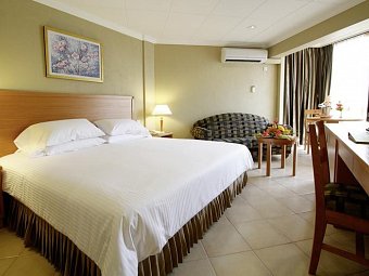 Berjaya Beau Vallon Bay Resort & Casino - Wohnbeispiel Standard (Zimmercodierungen UG1 & FB1)