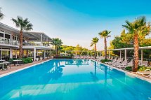 Gava Waterman Milna Resort