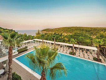Gava Waterman Milna Resort