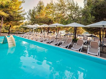 Gava Waterman Milna Resort