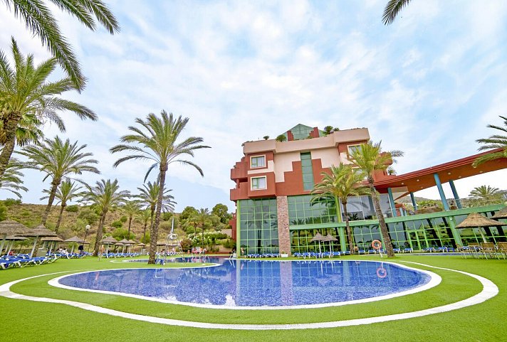 Holiday World RIWO Hotel