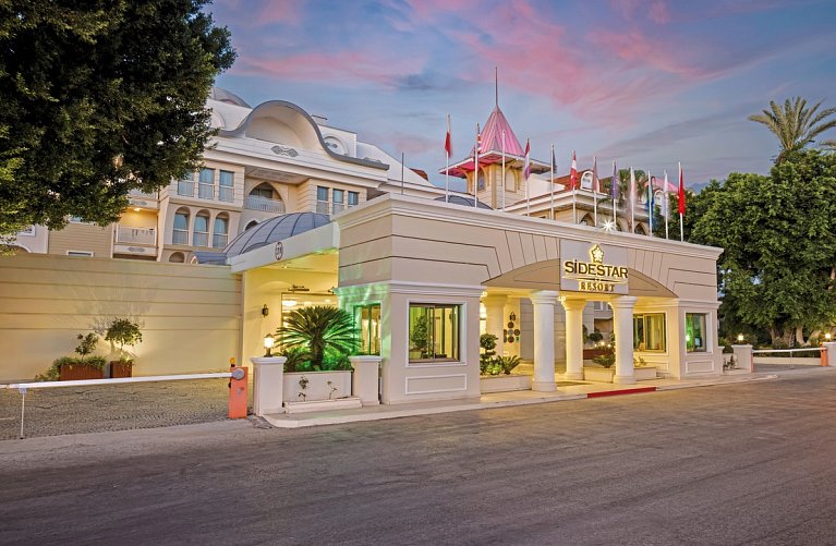 Side Star Resort