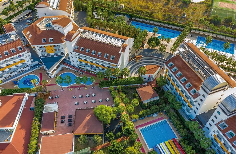 Hane Family Resort