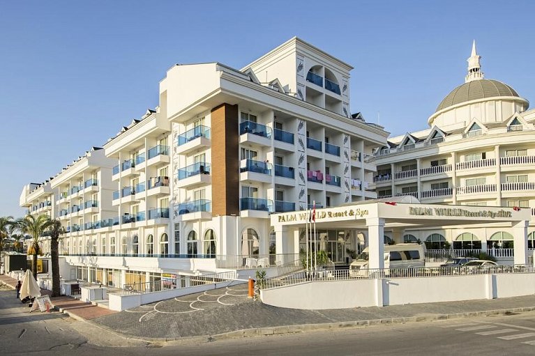 Palm World Side Resort & Spa